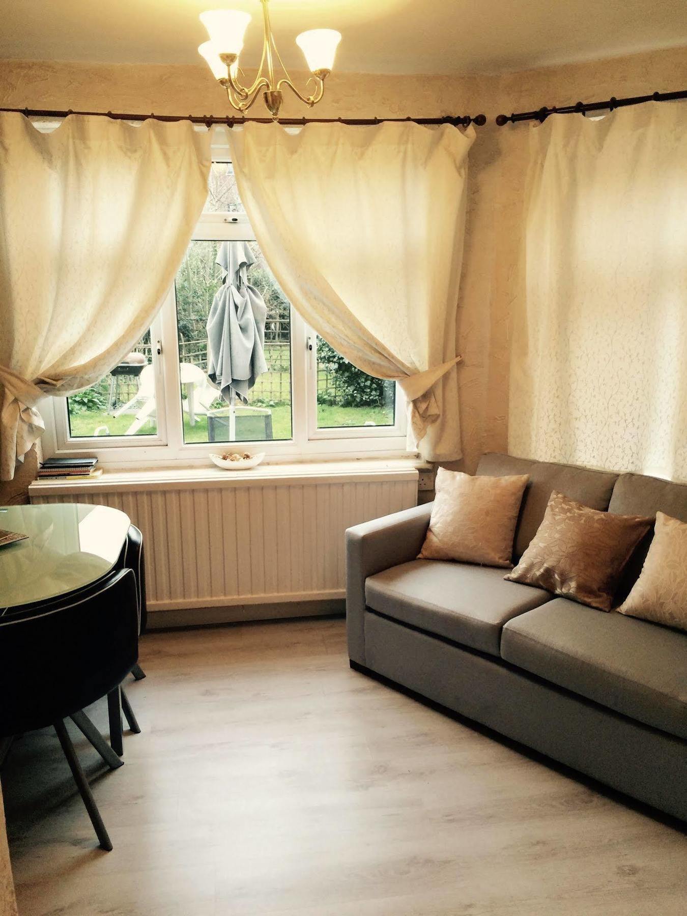 Lovely Garden Apartment In Wimbledon Town Centre With Private Parking By Wimbledon Holiday Lets Лондон Екстер'єр фото